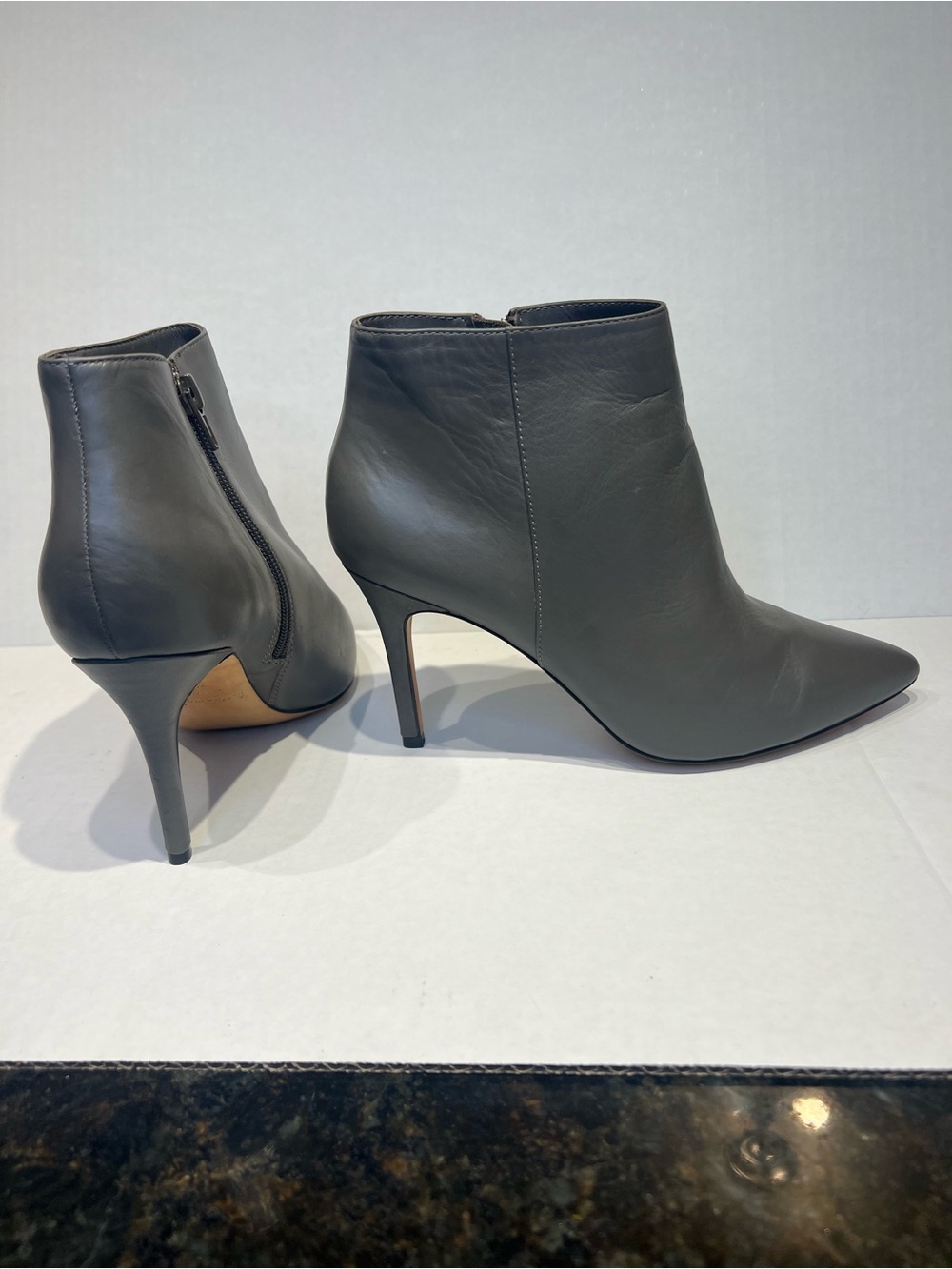 Betty Muller Elegant Gray Women's Ankle Boots Sz 7.5 F18 - Picture 3 of 9